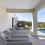 Rez De Face A La Holiday home *